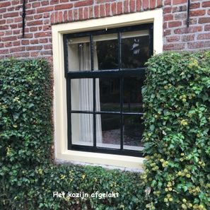 Antiek raam uit 1600 nieuwe staat